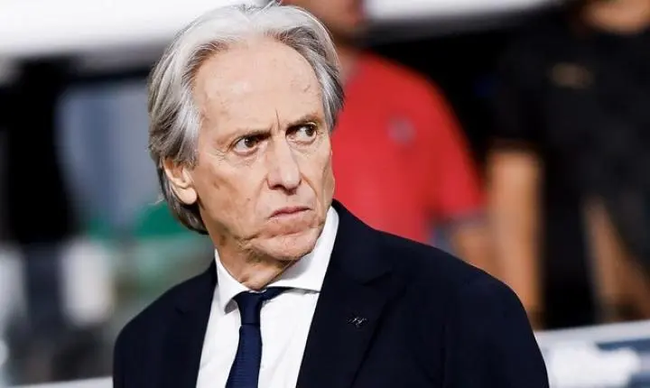 Jorge Jesus critica a redução de estrangeiros no futebol brasileiro