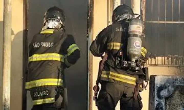 Incêndio em residência na Vila Prado mobiliza o Corpo de Bombeiros em São Carlos