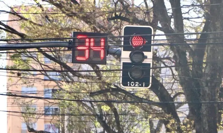 Avenida 36 pode receber adequação na contagem dos semáforos em cruzamentos