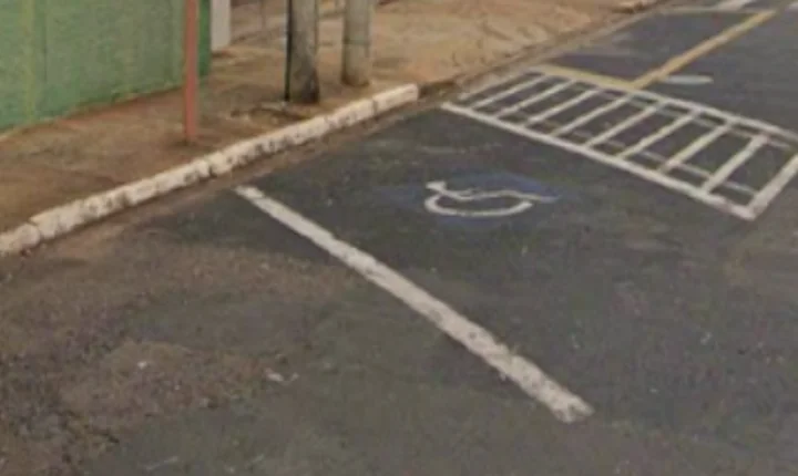 Indicação pede reforço na vaga de estacionamento para pessoa com deficiência