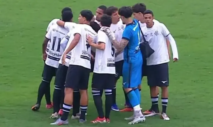 Botafogo goleia o atlético goianiense pelo campeonato brasileiro sub-17