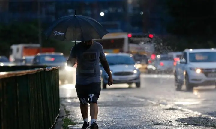 Inmet emite previsão do tempo com chuvas fortes para o Sul e Sudeste