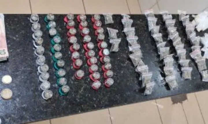 Jovem de 18 anos é preso por tráfico de drogas em são carlos