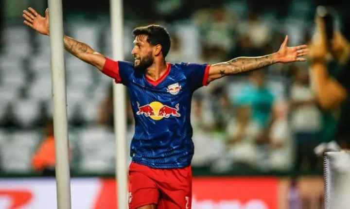 Estudo aponta os jogadores mais indisciplinados do Campeonato Brasileiro