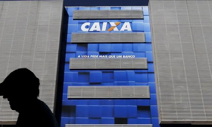 Lucro da Caixa Econômica Federal registra queda de 34% no primeiro trimestre devido a novas regras do BC