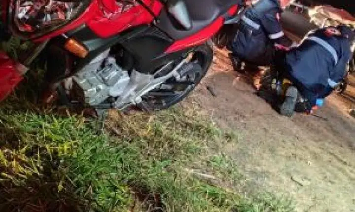 Mãe e filho ficam feridos em queda de moto na Rodovia Washington Luís, em São Carlos
