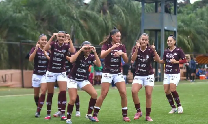 Guerreirinhas Grenás Sub-17 goleiam Avaí/Kindermann no Brasileiro Feminino