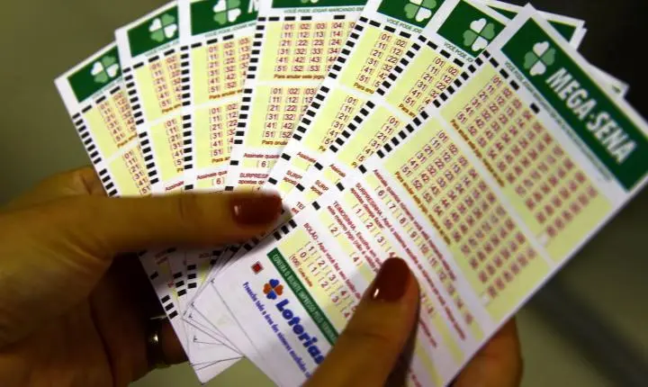 Mega-Sena acumula e prêmio principal alcança R$ 20 milhões