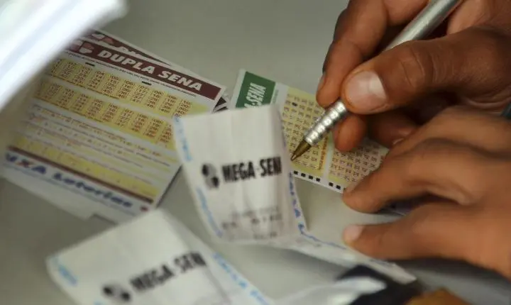 Mega-Sena acumulada sorteia prêmio de R$ 102 milhões nesta quinta-feira