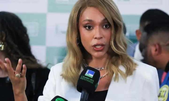 André Mendonça libera postagem de Erika Hilton sobre Nossa Senhora Aparecida