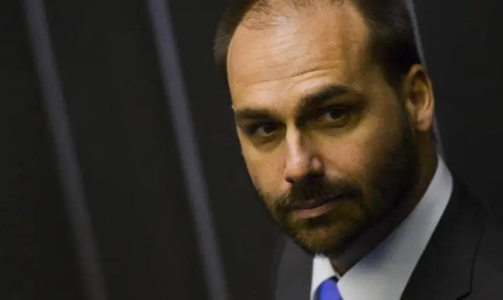 Ministério da Justiça demite Eduardo Bolsonaro da Polícia Federal