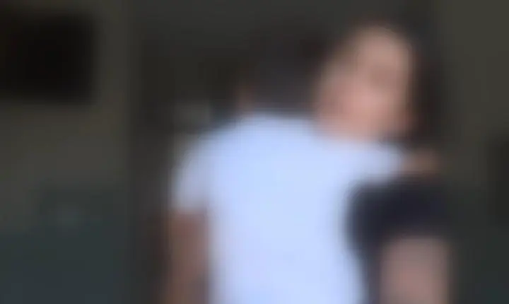 Monitora de escola é demitida após agredir criança de 4 anos com tapas