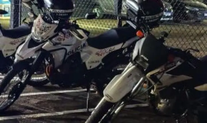 Moto furtada é encontrada em mata e dois adolescentes detidos no Gonzaga