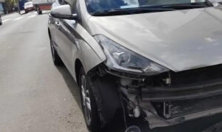 Motoboy fica ferido em colisão no Jardim Betânia, São Carlos