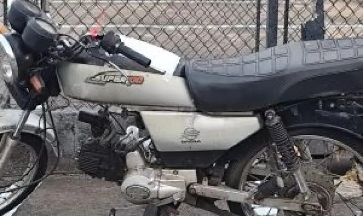 Apreensão de motocicleta abandonada há um mês em São Carlos