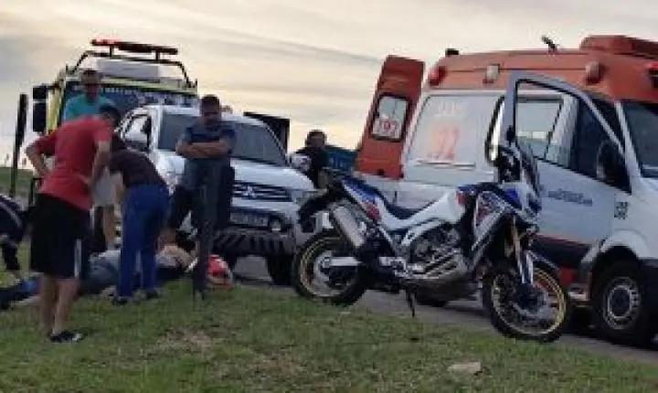 Motociclista sofre queda e fica ferido na Rodovia do Broa em São Carlos