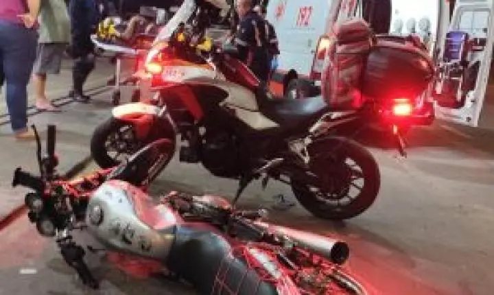 Motociclista de 18 anos fica ferido em acidente em São Carlos