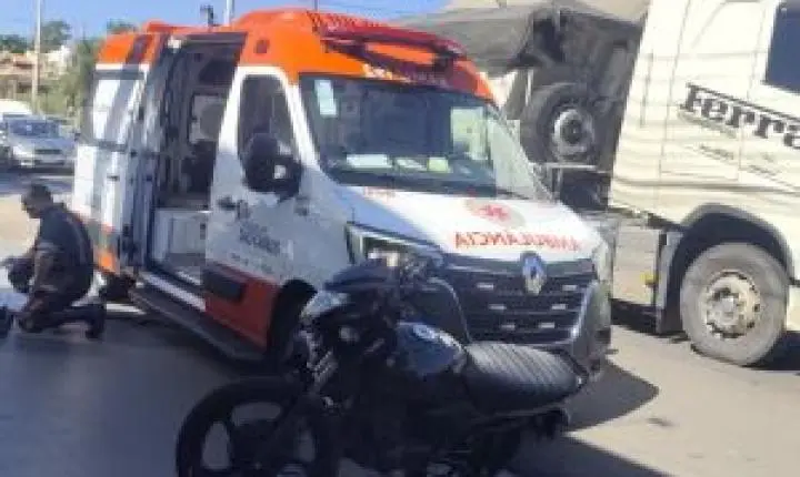 Acidente de trânsito deixa motociclista ferido no bairro Botafogo