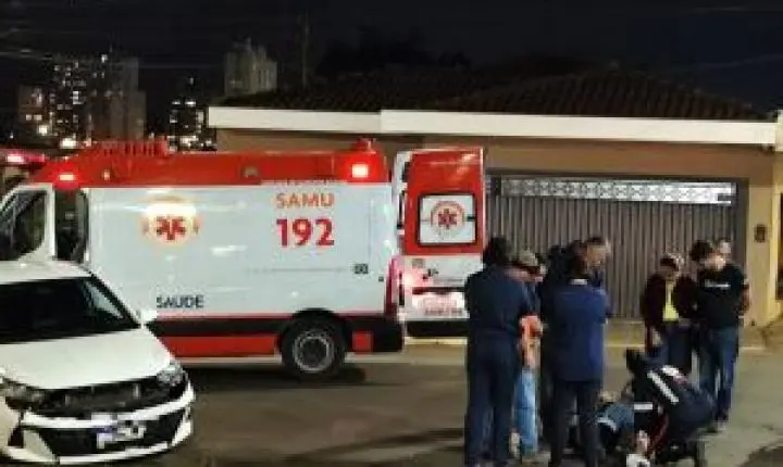 Motociclista sofre ferimentos em acidente com carro na Vila Carmen