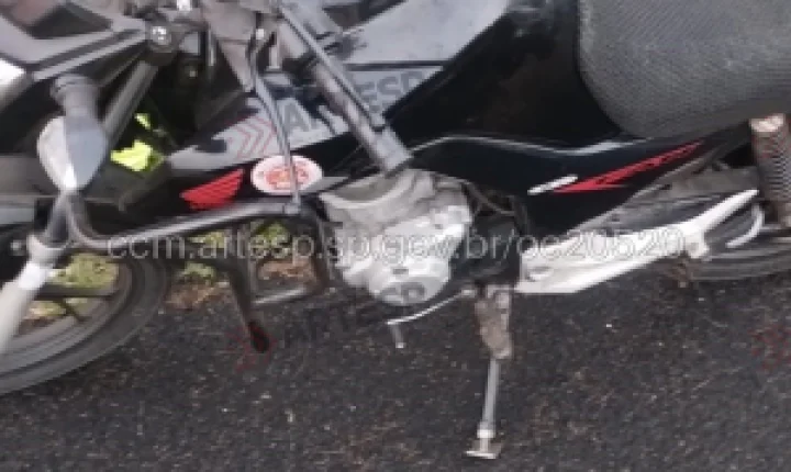 Motociclista se fere em acidente na SP-310 após atingir pedra na pista