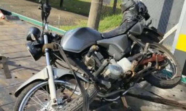 Motociclista sofre acidente na Rodovia Washington Luís em São Carlos