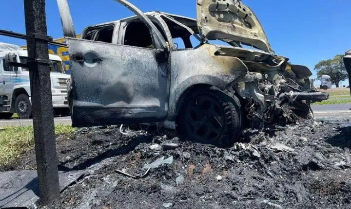 Motorista se fere levemente e veículo tem perda total na SP-310