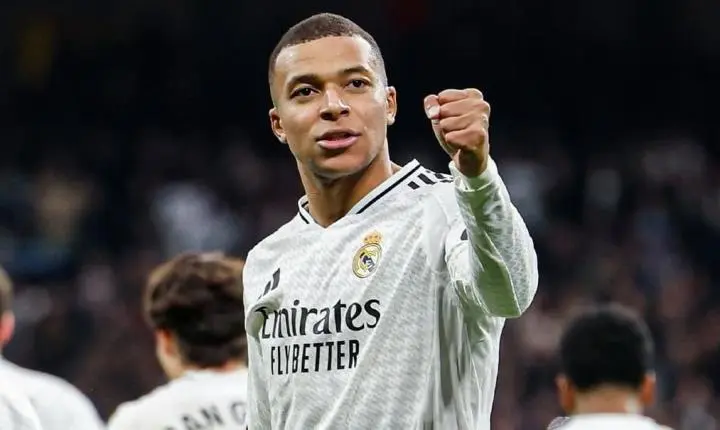 Mourinho apoia Kylian Mbappé na disputa pelo prêmio Bola de Ouro