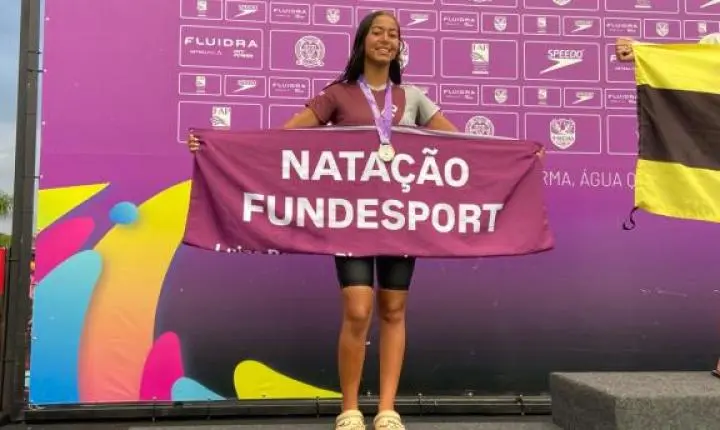 Natação de Araraquara conquista 26 medalhas e vagas em Mococa