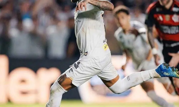 Neymar pelo Santos atinge 10 gols e lidera reação no Brasileirão