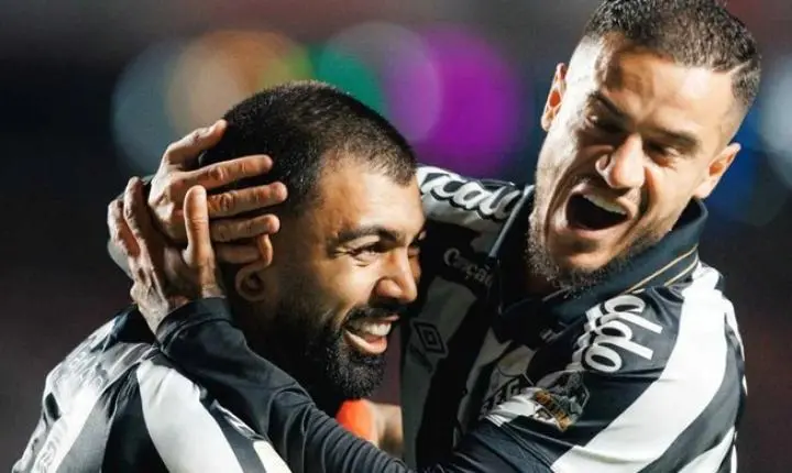 Neymar deixa status de salvador e retorna ao Santos 100% contra o Flamengo