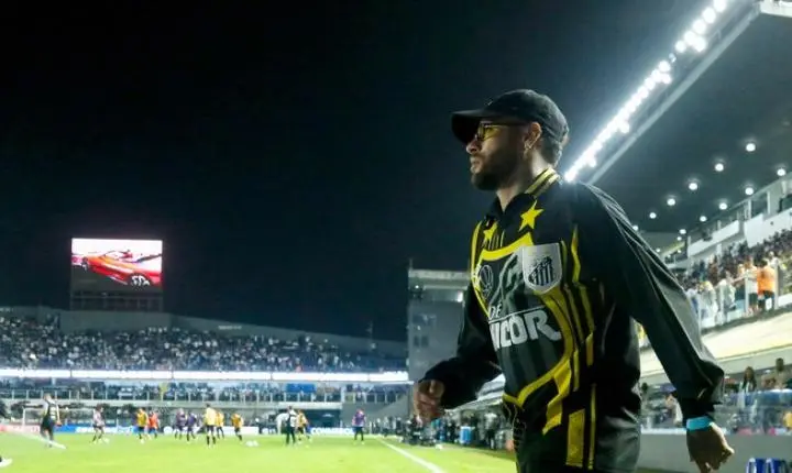 Neymar presta homenagem a Bruno Avelar após queda de helicóptero