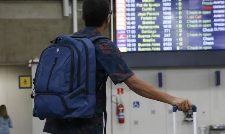 Novo sistema alfandegário acelera desembarque de passageiros em aeroportos