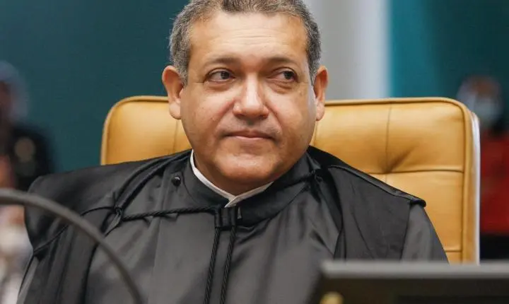 Nunes Marques suspende novos posts no canal Exército do Lula