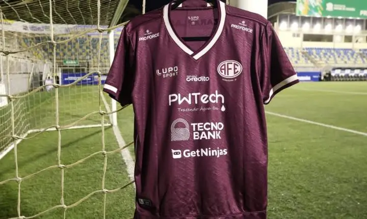 Ferroviária entra em campo no Estádio Gabriel Marques da Silva