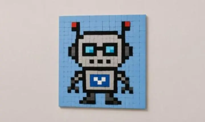 Oficina de mosaicos em papel explora a pixel art em Araraquara