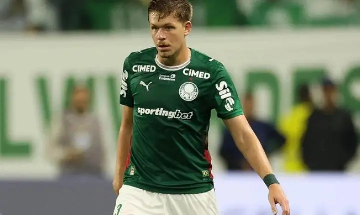 Mudanças na escalação do Palmeiras definem defesa contra o Grêmio