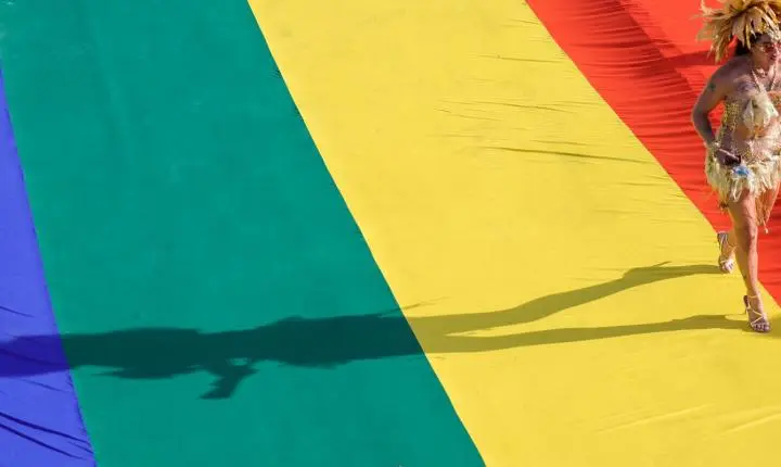 Parada Brasília Orgulho defende direito ao voto e combate ao preconceito