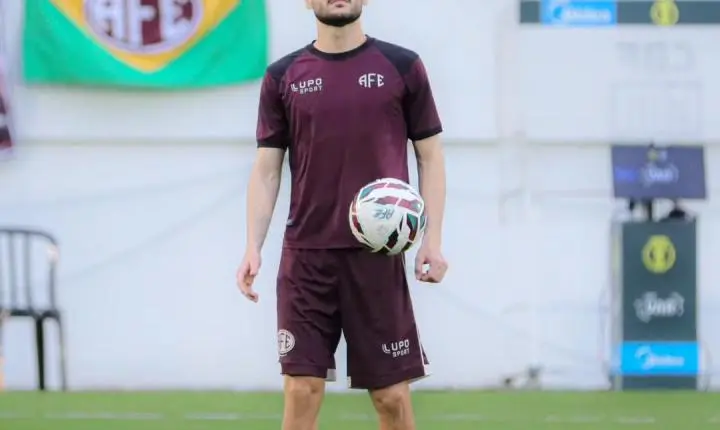 Lance incrível da Ferroviária SAF destaca a habilidade do camisa 10