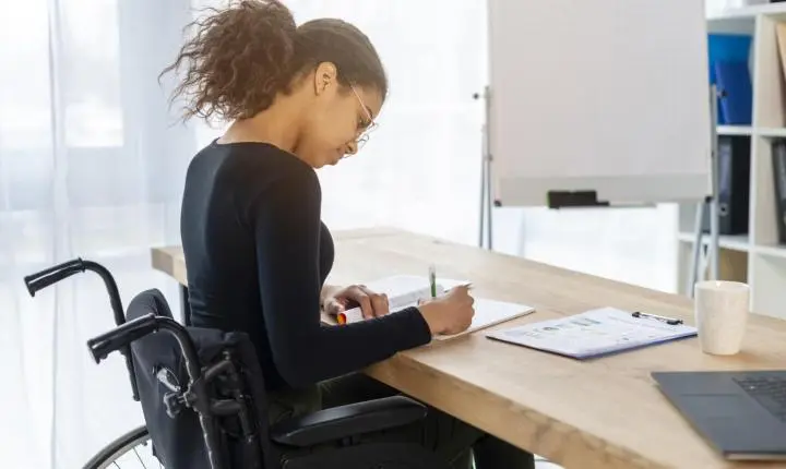 PCD´s RECEBEM SALÁRIO ATÉ 30% MENOR QUE COLEGAS DE TRABALHO