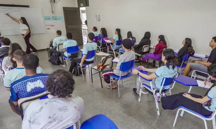 Pé-de-Meia paga 5ª parcela de frequência a estudantes nesta segunda-feira