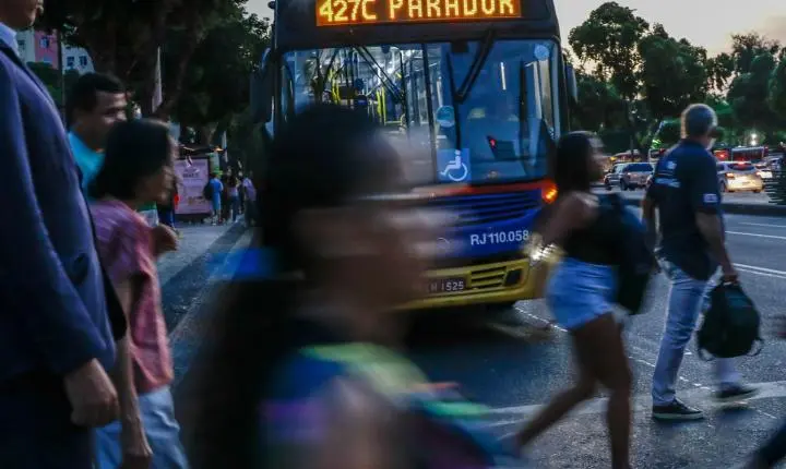 Solidão e exaustão mental impulsionam a abstenção eleitoral, revela estudo