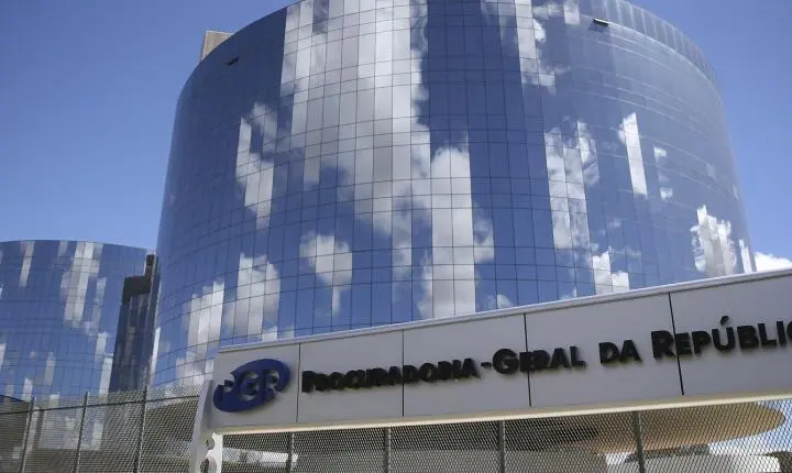 STF dá prazo para a PGR avaliar citações a Alexandre de Moraes em relatório