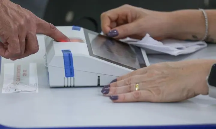 Eleitores aprovam a transferência de distritos em seis municípios de MT e PR