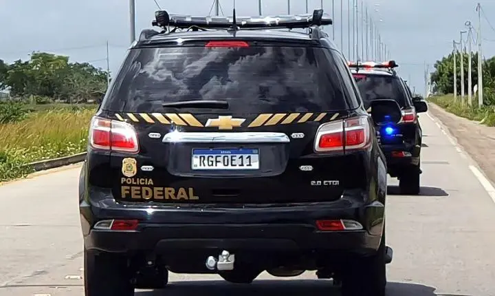 Polícia Federal realiza apreensão de mais de uma tonelada de maconha em rodovia de São Paulo