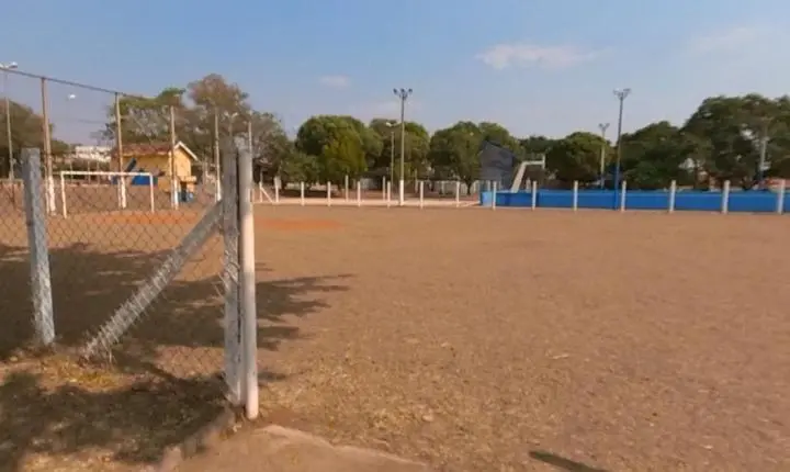 Praça na Vila Sedenho necessita de melhorias, aponta vereador