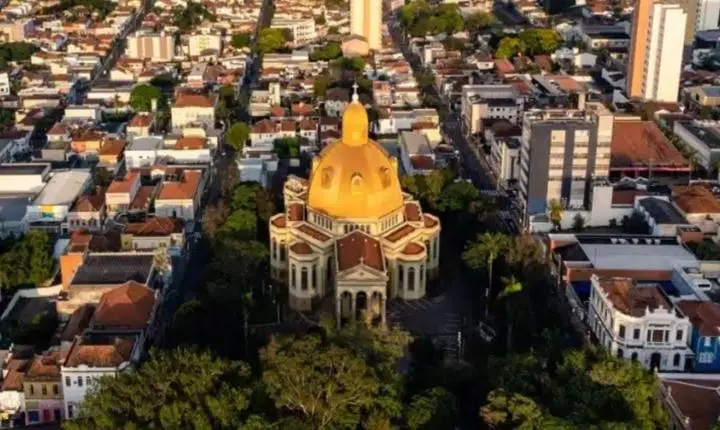 Prefeitura de São Carlos (SP) abre concurso com salários que podem chegar a R$ 9,8 mil