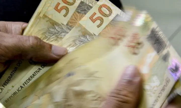 Prazo para renegociar débitos no Desenrola Brasil termina nesta segunda-feira