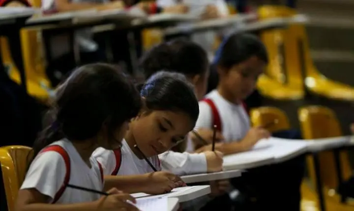 Projeto quer incluir coletores menstruais no programa de dignidade