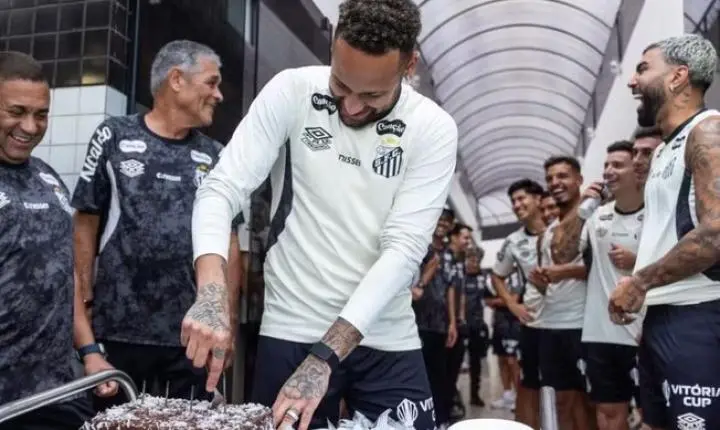 Desempenho do Santos e os números que explicam a fala de Neymar