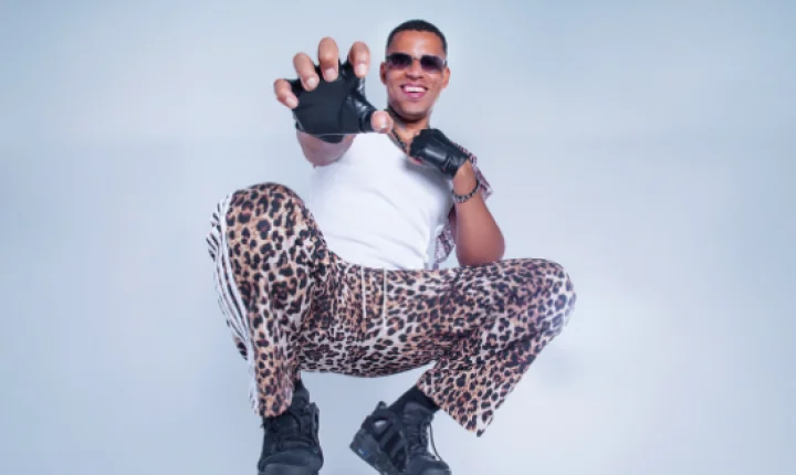 Rom Santana apresenta Baile do Felino do Bixiga no Sesc